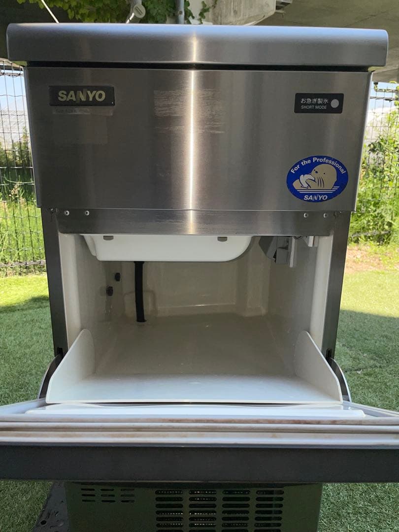 サンヨー ２５ｋｇ製氷機 ＳＩＭ－Ｓ２８Ａ