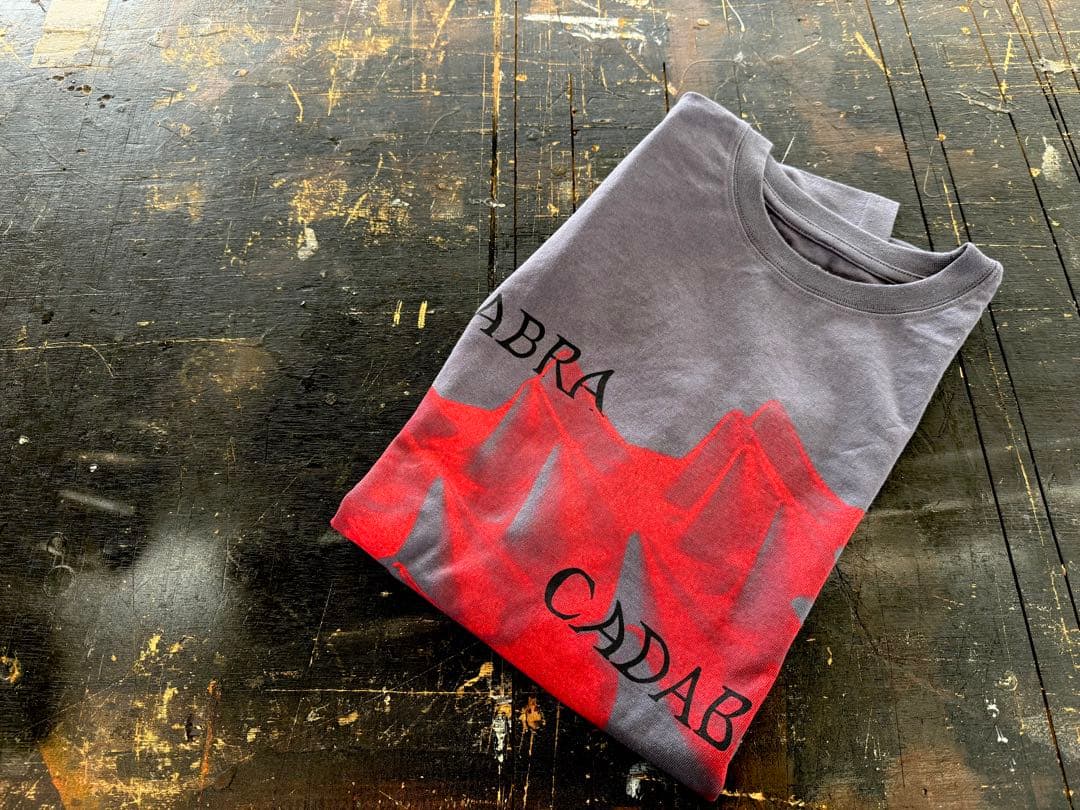 (新品)レディーガガ VIP Abracadabra Tシャツ S〜最安値〜