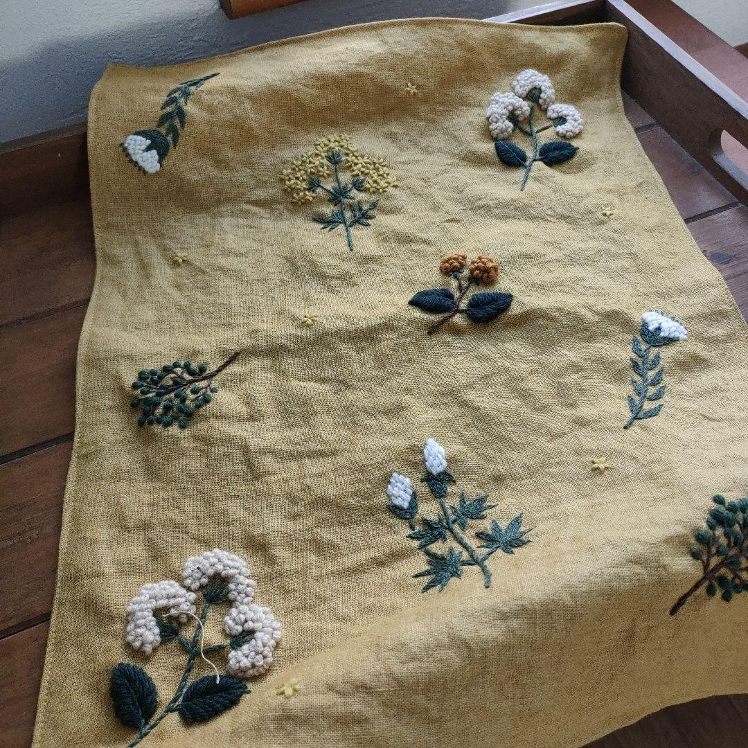 【あん様オーダー専用ページ】リネン刺繍　マルチクロス