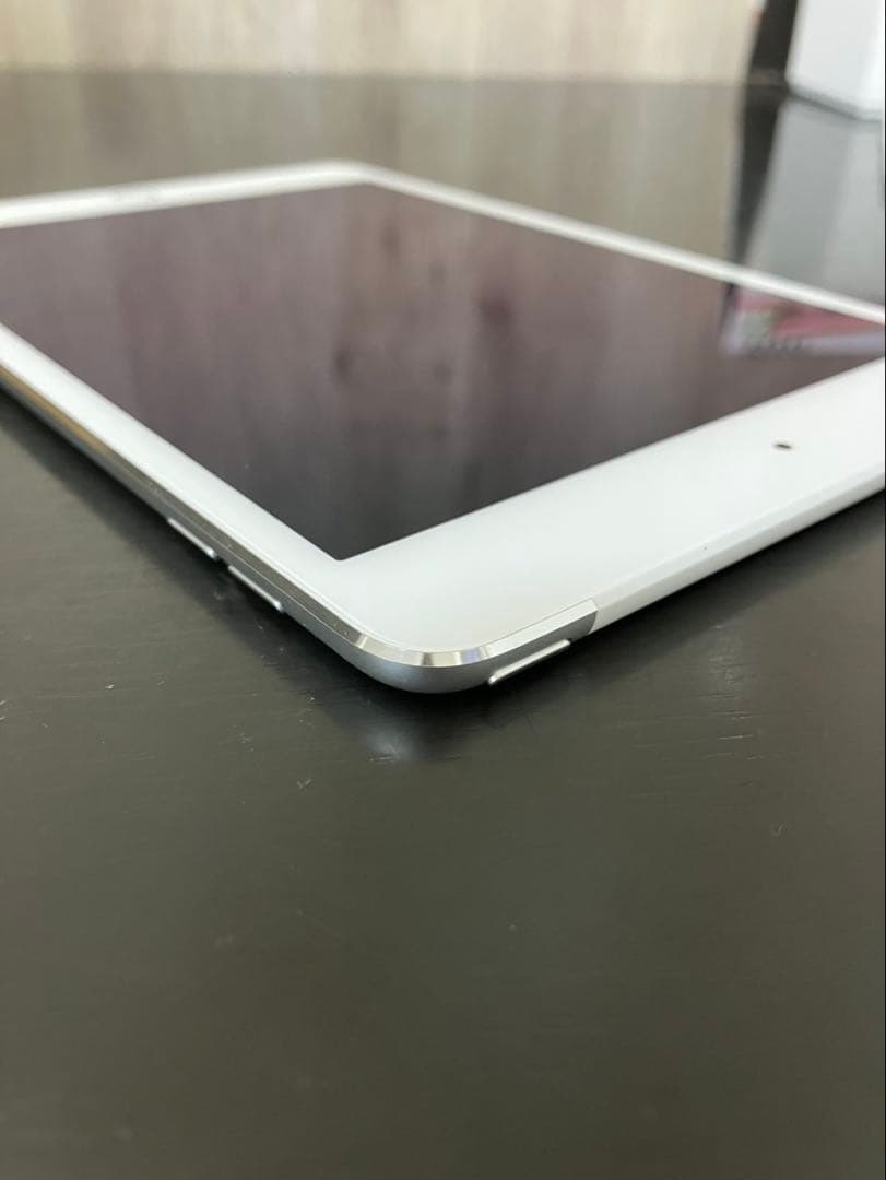 Apple iPad mini (第4世代) 128GB シルバー