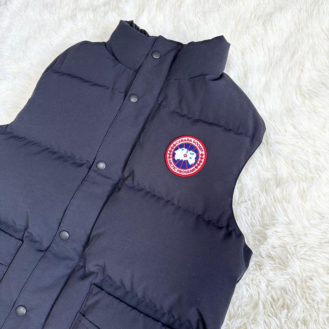 極美品 カナダグース フリースタイル ネイビー ダウンベスト ロゴワッペン XS
