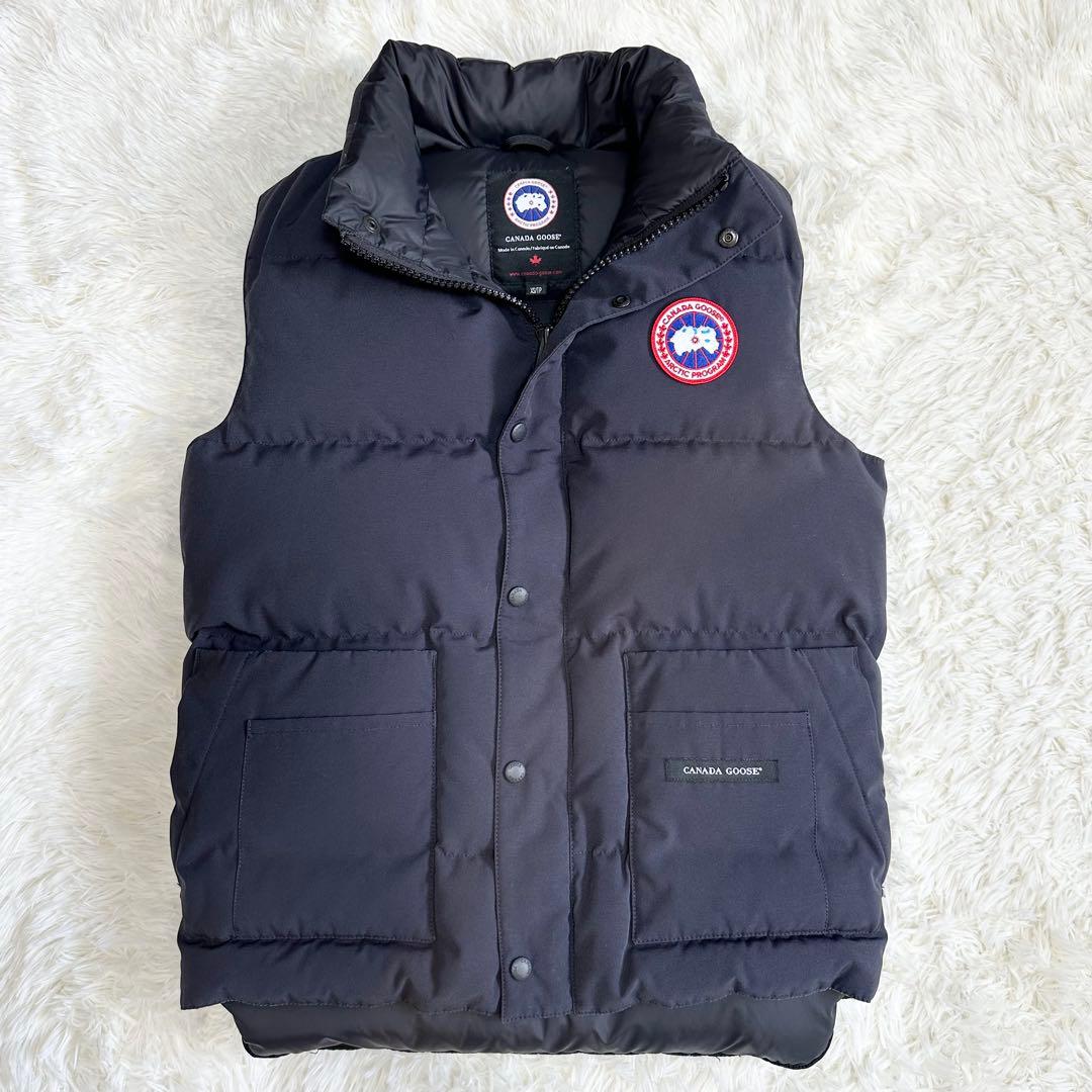 極美品 カナダグース フリースタイル ネイビー ダウンベスト ロゴワッペン XS