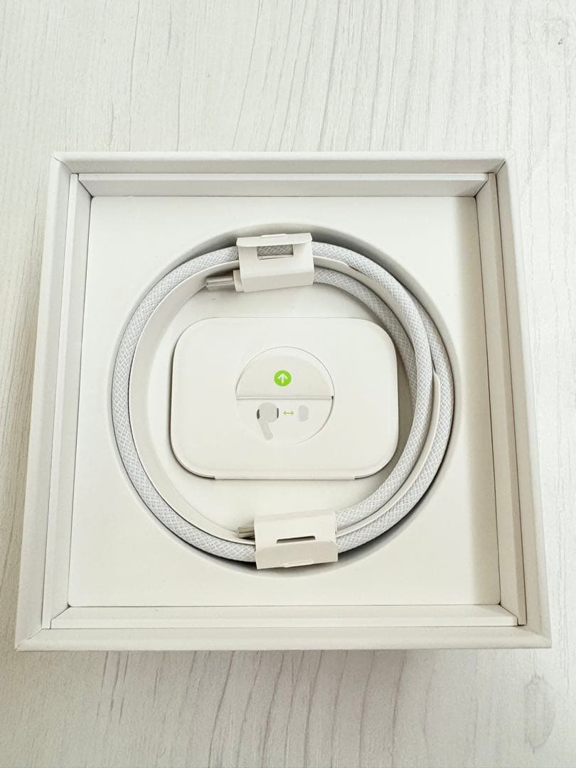 AirPods Pro第2世代 AppleCare+保証付き　ESRケース付き