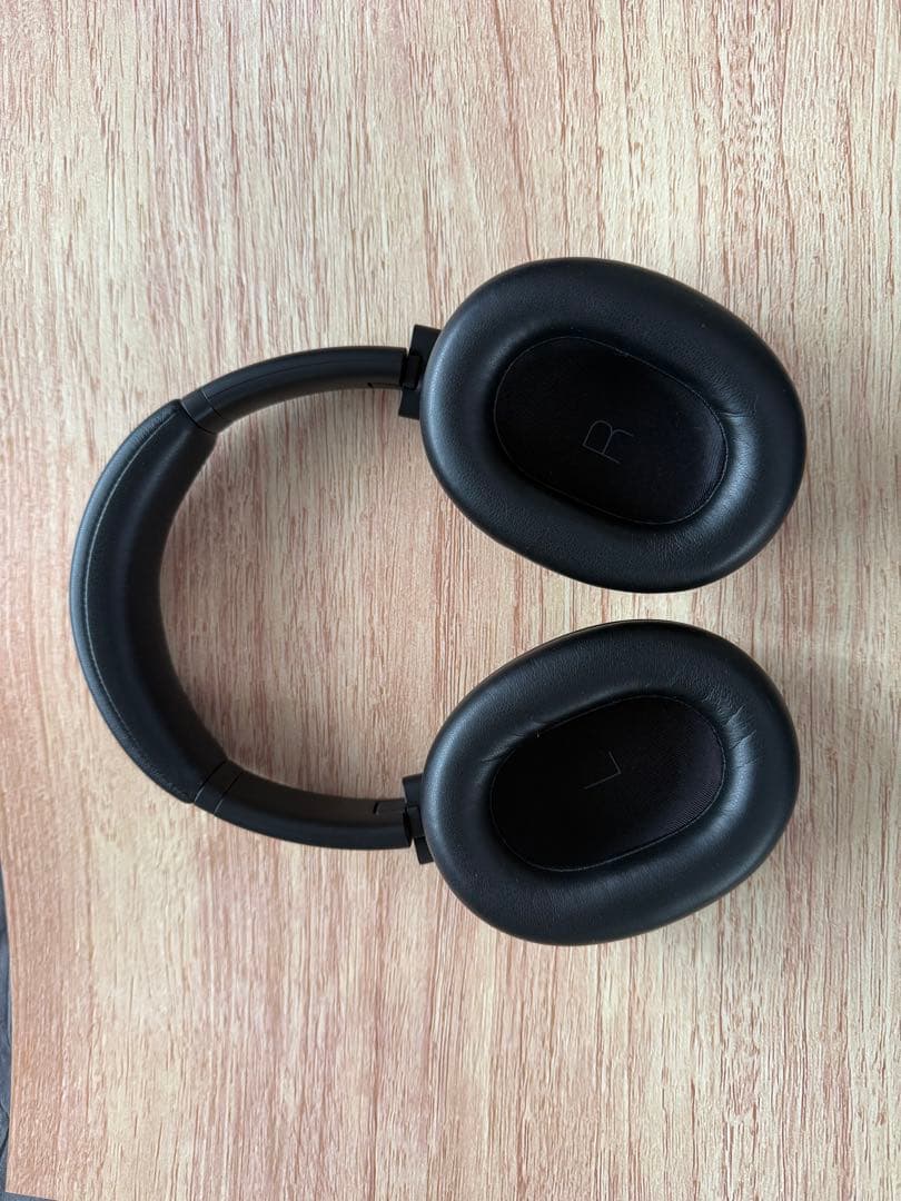 JBL TOUR ONE M3 ワイヤレスヘッドホン　トランスミッター付きモデル