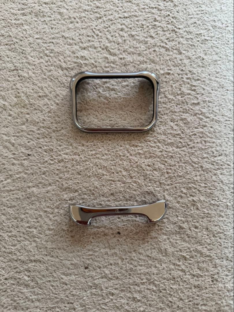 iPhone 17pro promax用、アルミ、ミラーシルバーバンパーケース