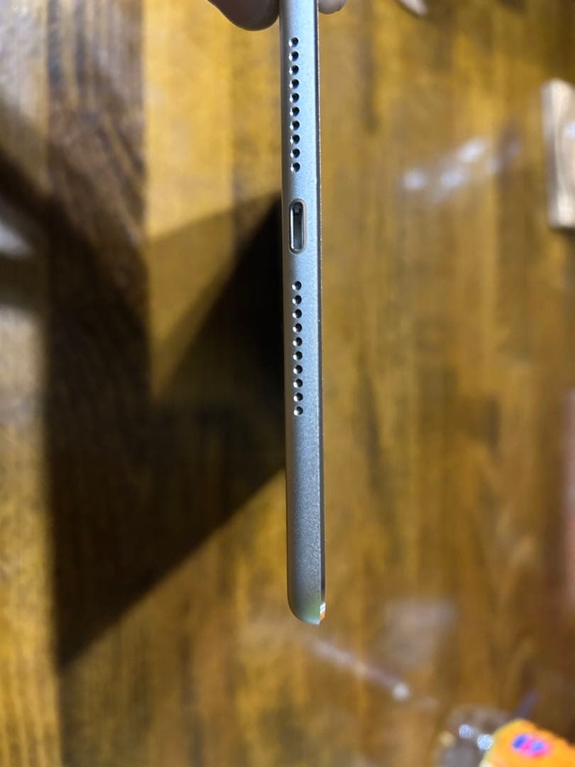 Apple iPad mini4 128GB Wi-Fiシャンパンゴールド