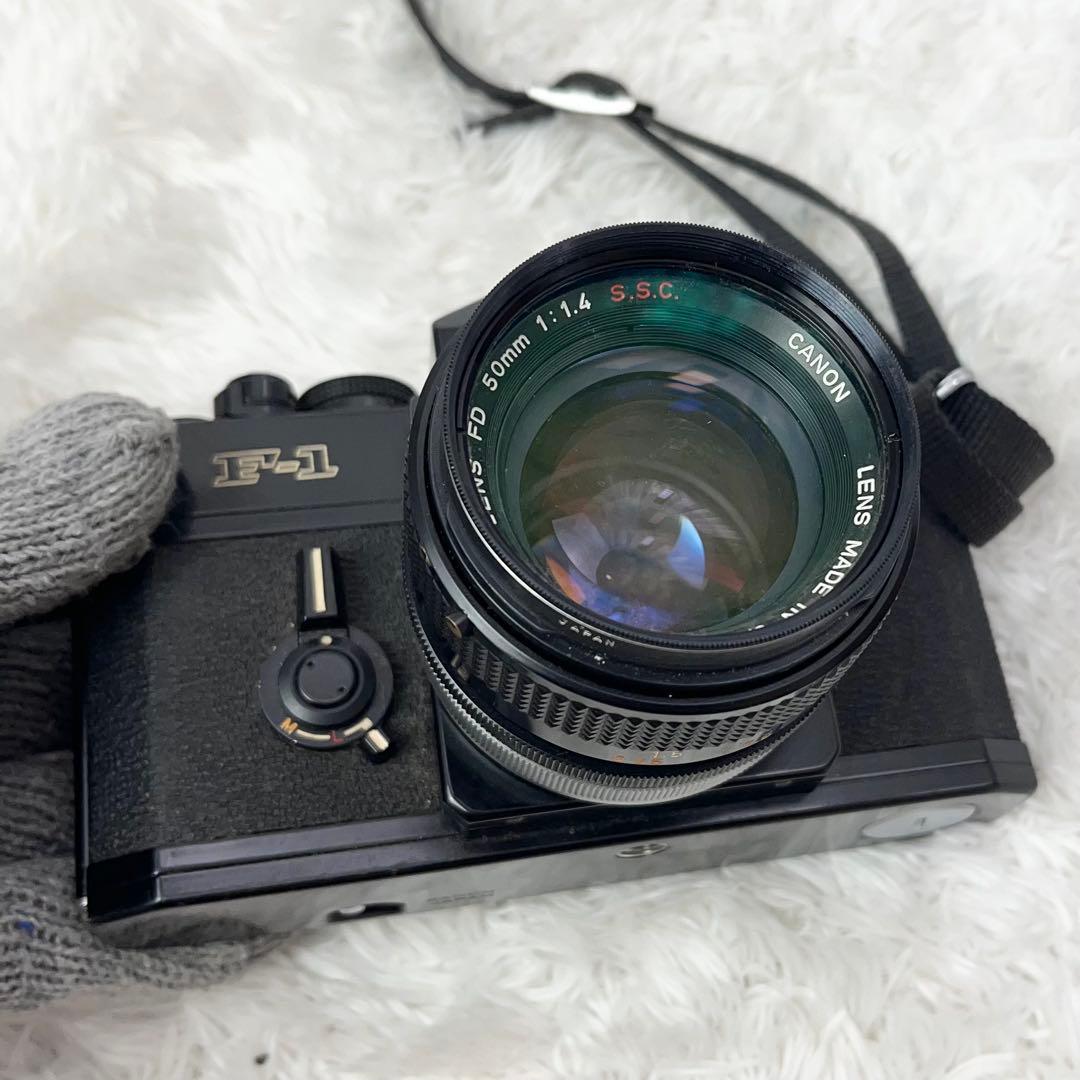 フィルム一眼レフカメラ Canon F-1 FD 50mm f/1.4レンズ