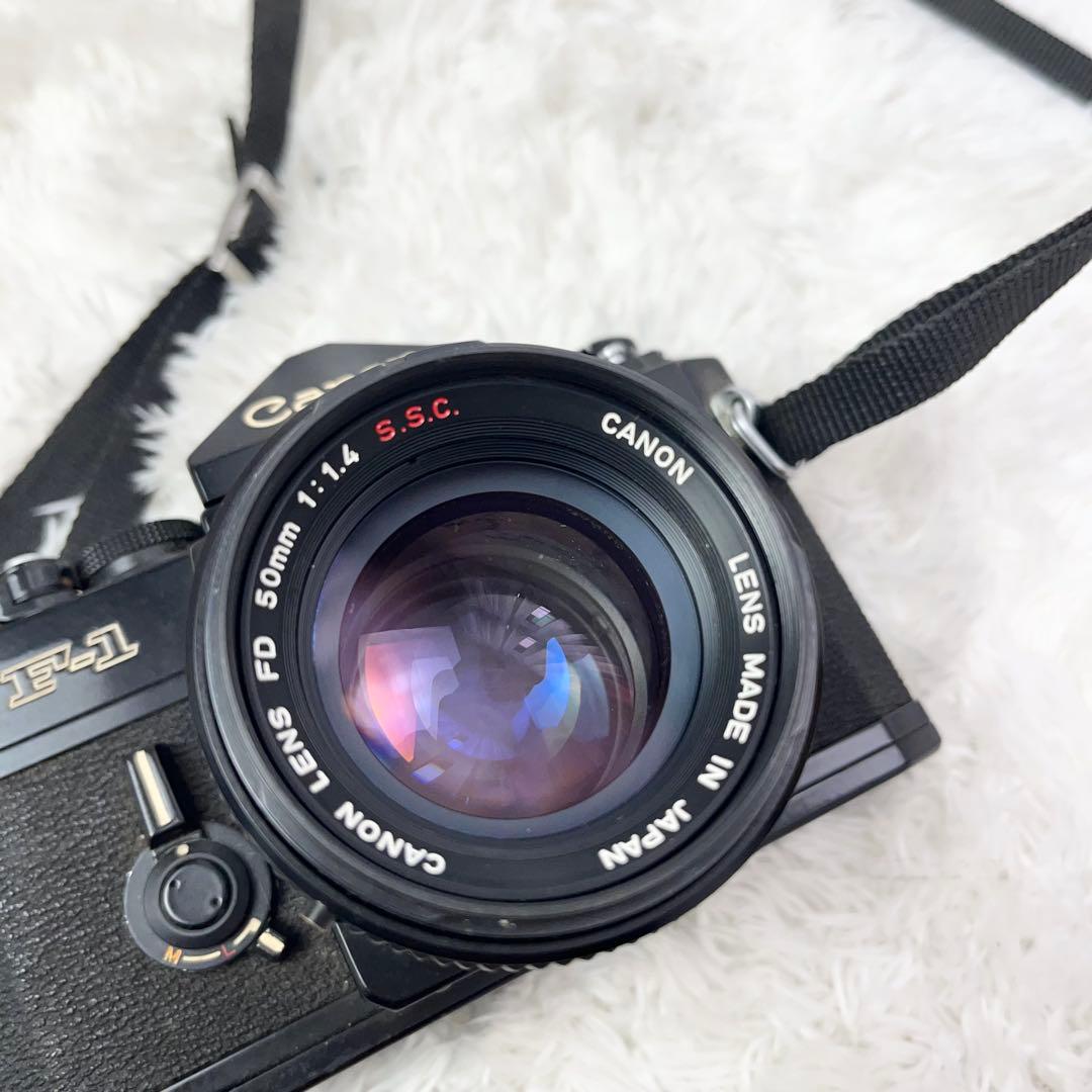 フィルム一眼レフカメラ Canon F-1 FD 50mm f/1.4レンズ