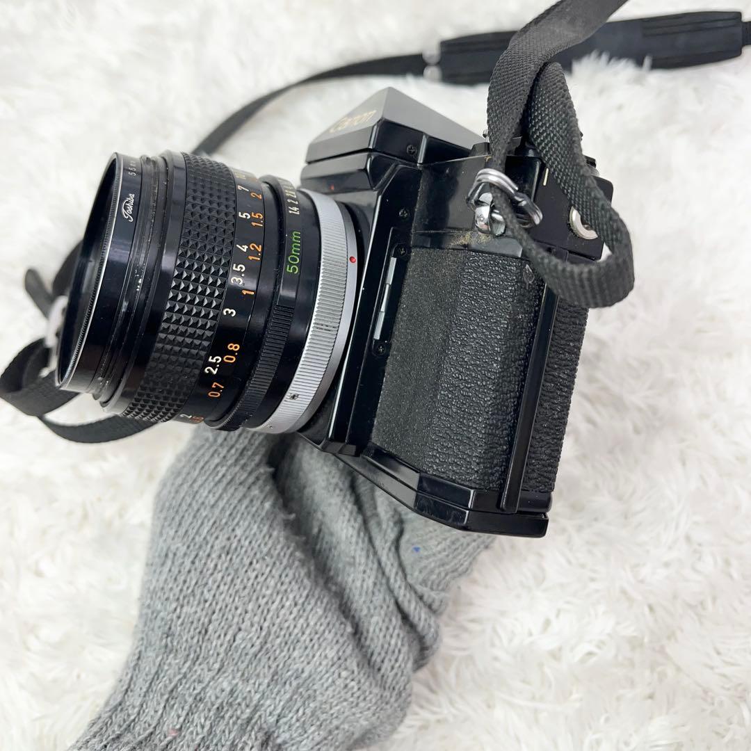 フィルム一眼レフカメラ Canon F-1 FD 50mm f/1.4レンズ
