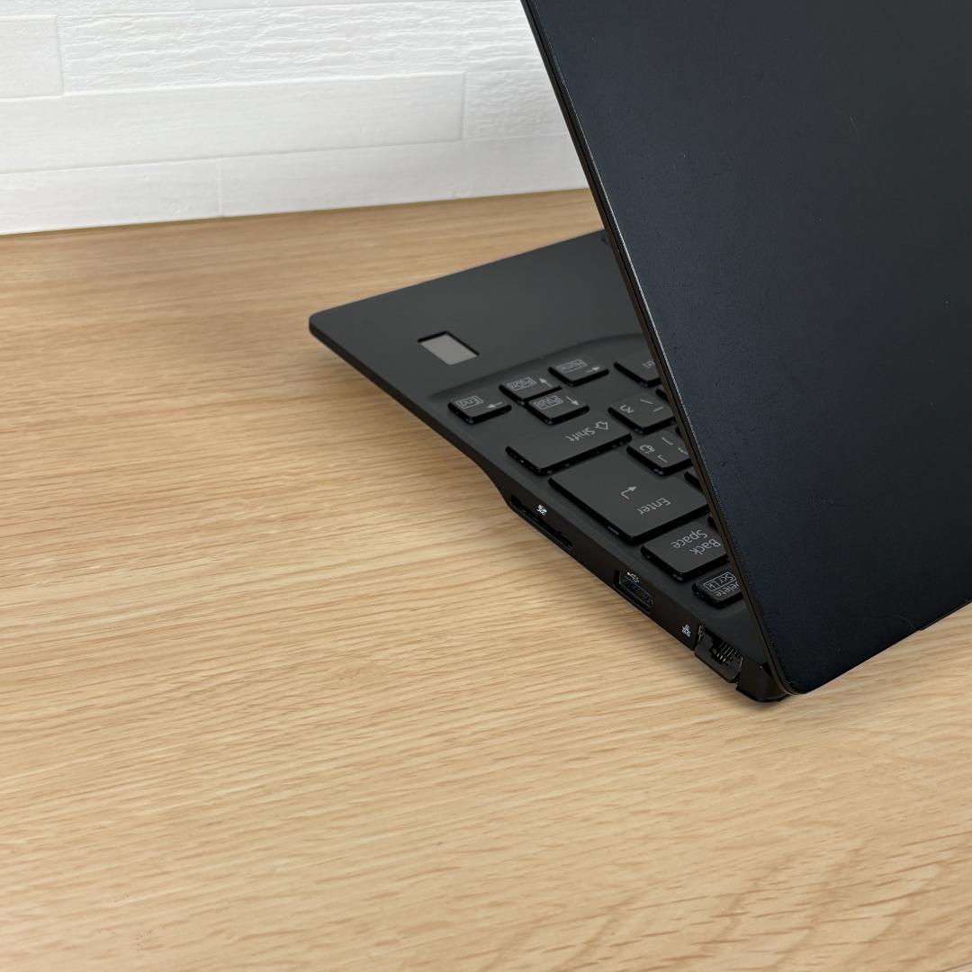 富士通　11世代i5　美品　ノートパソコン　Windows11　オフィス付　04