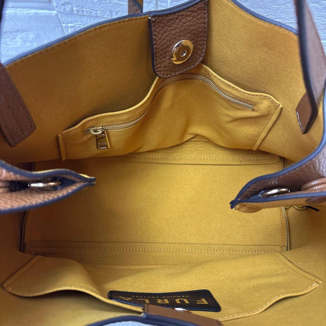 【極美品✨】フルラ プリムラ ホーボー ハンドバッグ 現行アーチロゴ Sサイズ