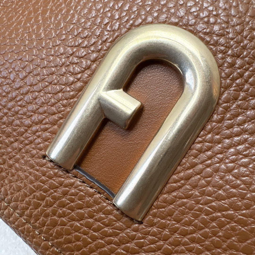 【極美品✨】フルラ プリムラ ホーボー ハンドバッグ 現行アーチロゴ Sサイズ