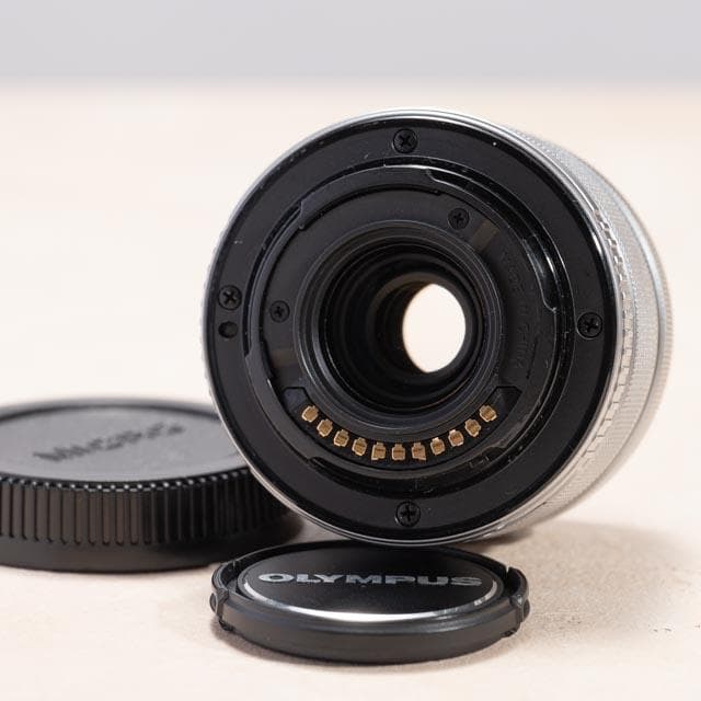 OLYMPUS M.ZUIKO DIGITAL 14-42mm Ⅱ R　シルバー