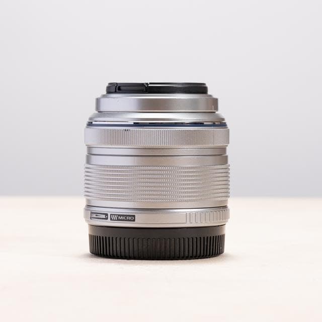 OLYMPUS M.ZUIKO DIGITAL 14-42mm Ⅱ R　シルバー