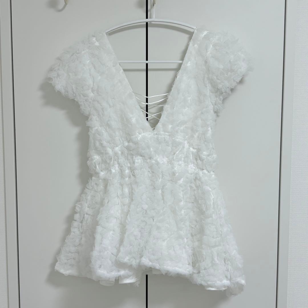 polauraフラワーぺプラムバックリボンチュニック ホワイト