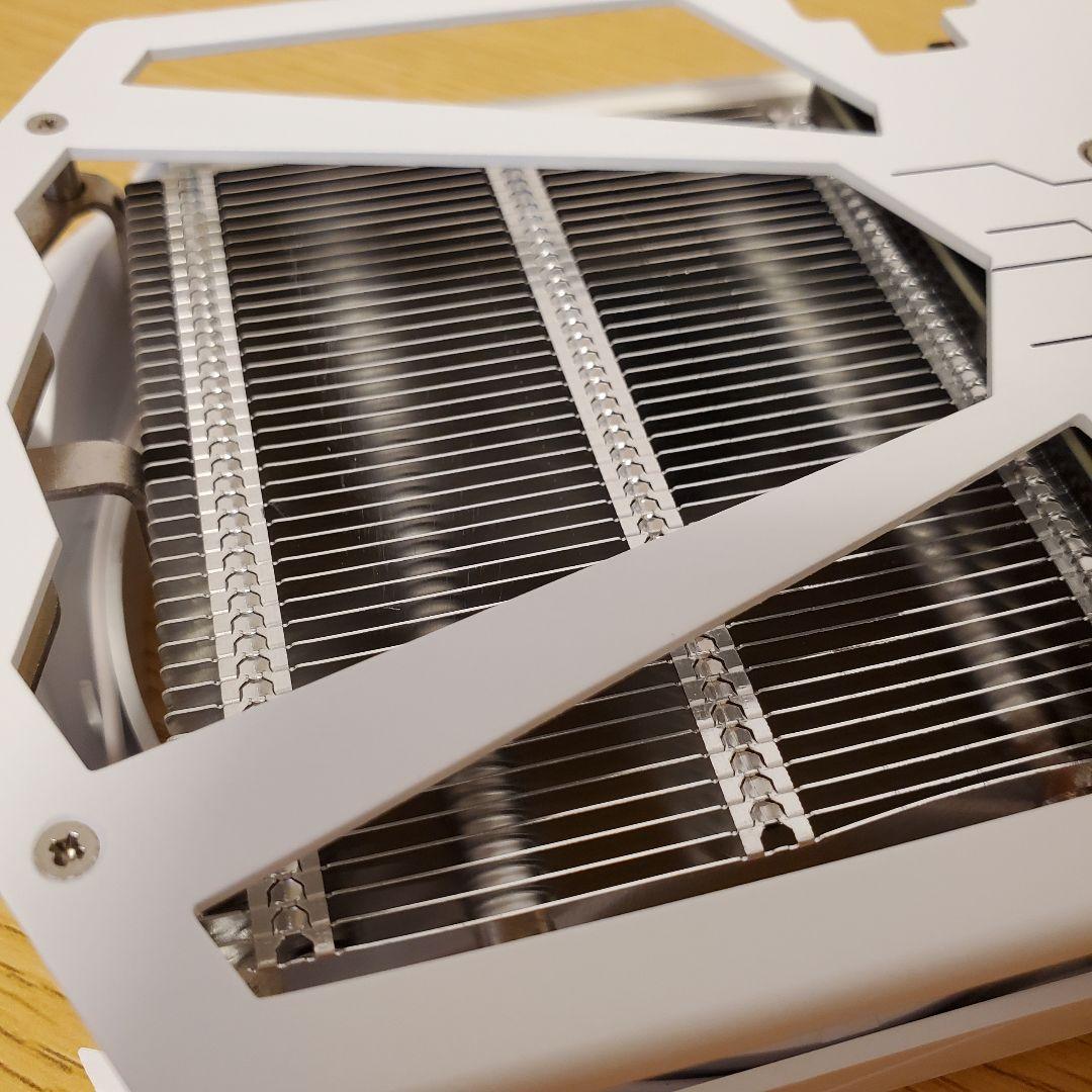 RTX 4060 8GB グラボ 玄人志向 NVIDIA GEFORCE 白色