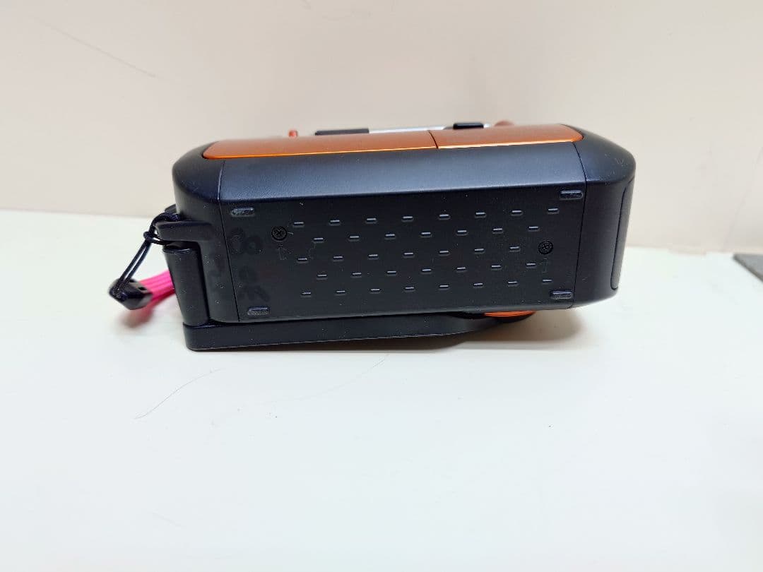 ソニー手回し発電機能付き防災ラジオ ICF-B09:FM/AM/ワイドFM