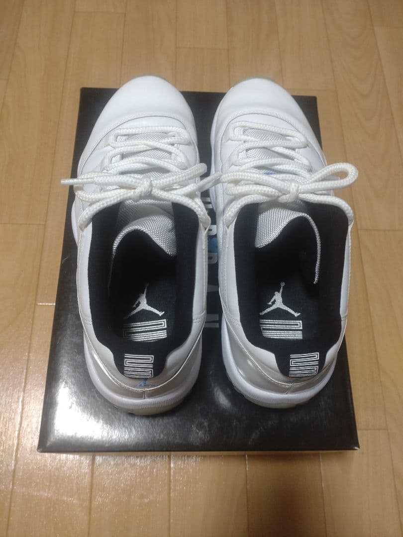 シューズ(男性用) Nike Air Jordan 11 Low 27.5cm