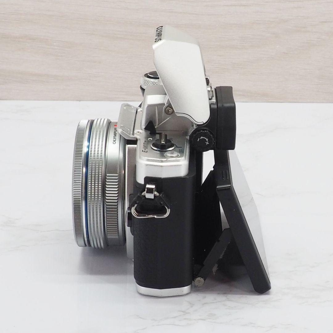 OLYMPUS OM-D E-M10 Mark II ダブルレンズ スマホ転送