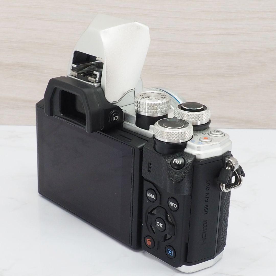 OLYMPUS OM-D E-M10 Mark II ダブルレンズ スマホ転送