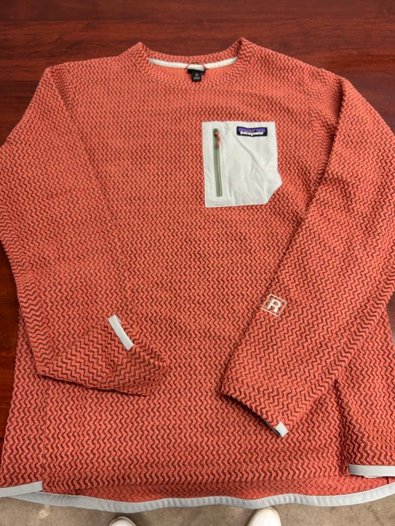 Patagonia R1エアクルー