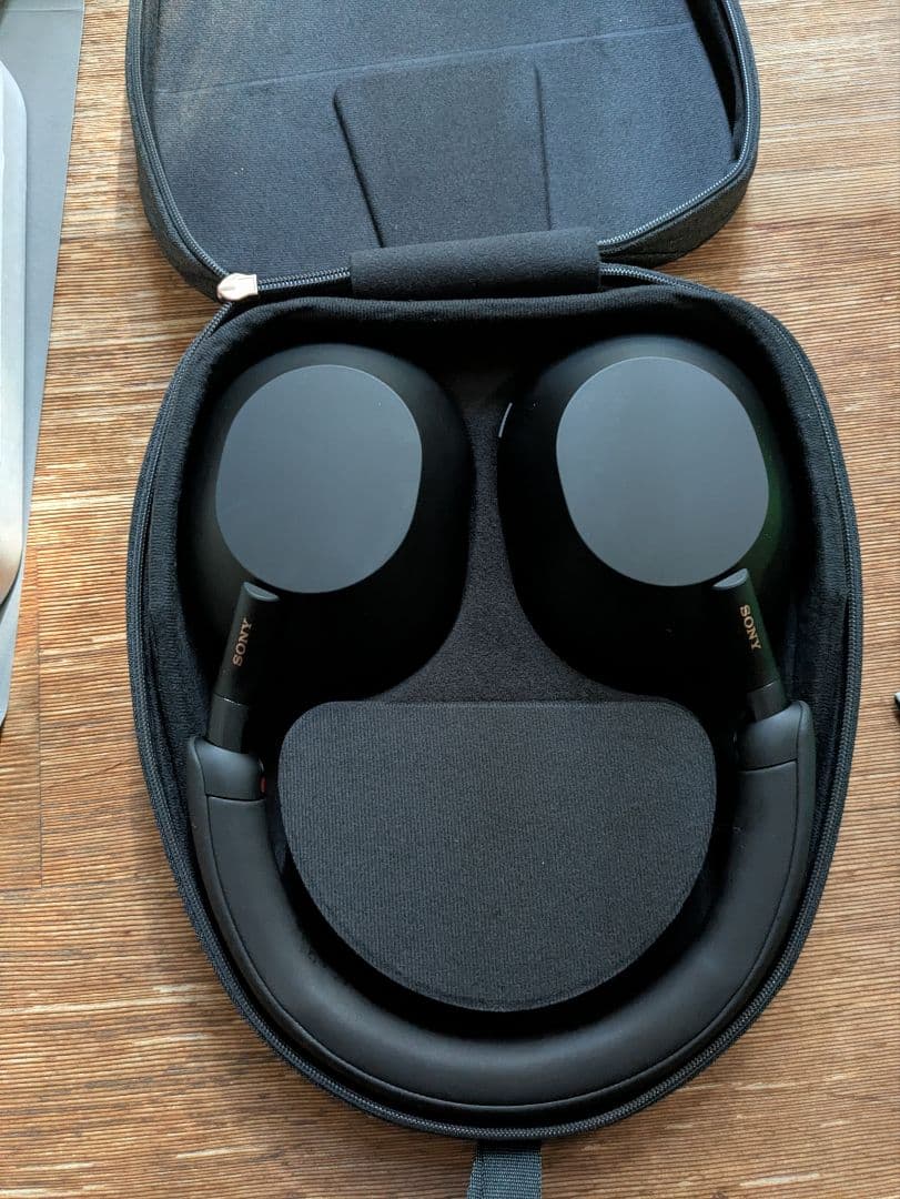 ソニー　WH-1000XM5 美品付属品完備