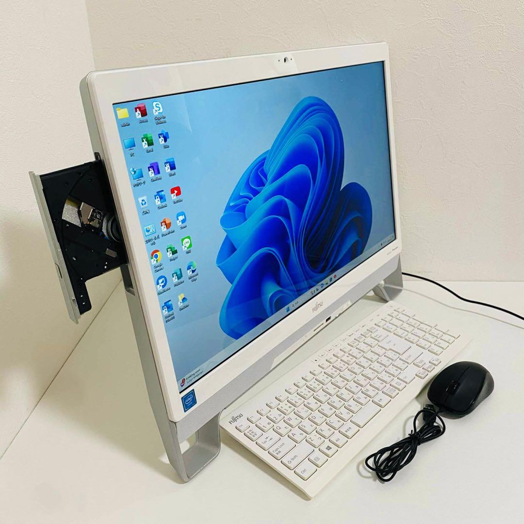 Y660 Fujitsuデスクトップ WEBカメラWindows11オフィス付き