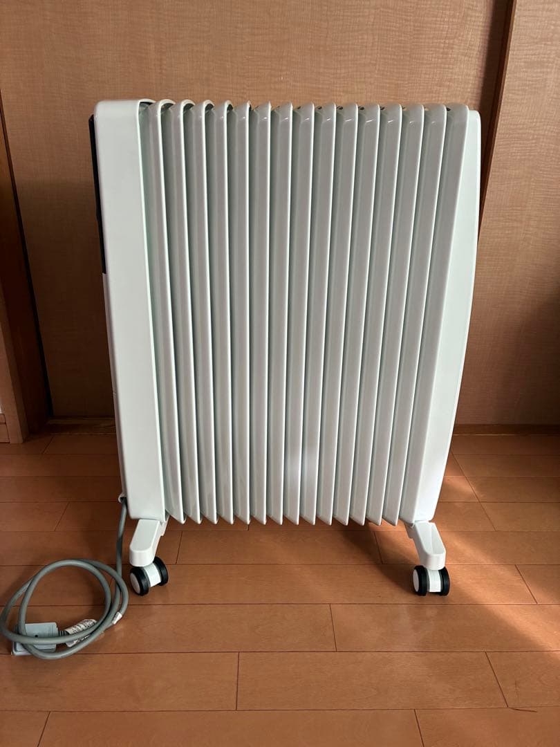 Dimplexオイルフリーヒーター　B03 EVR12Tie