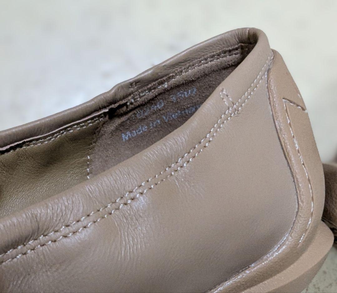 SHISEI ベージュ フラットシューズ