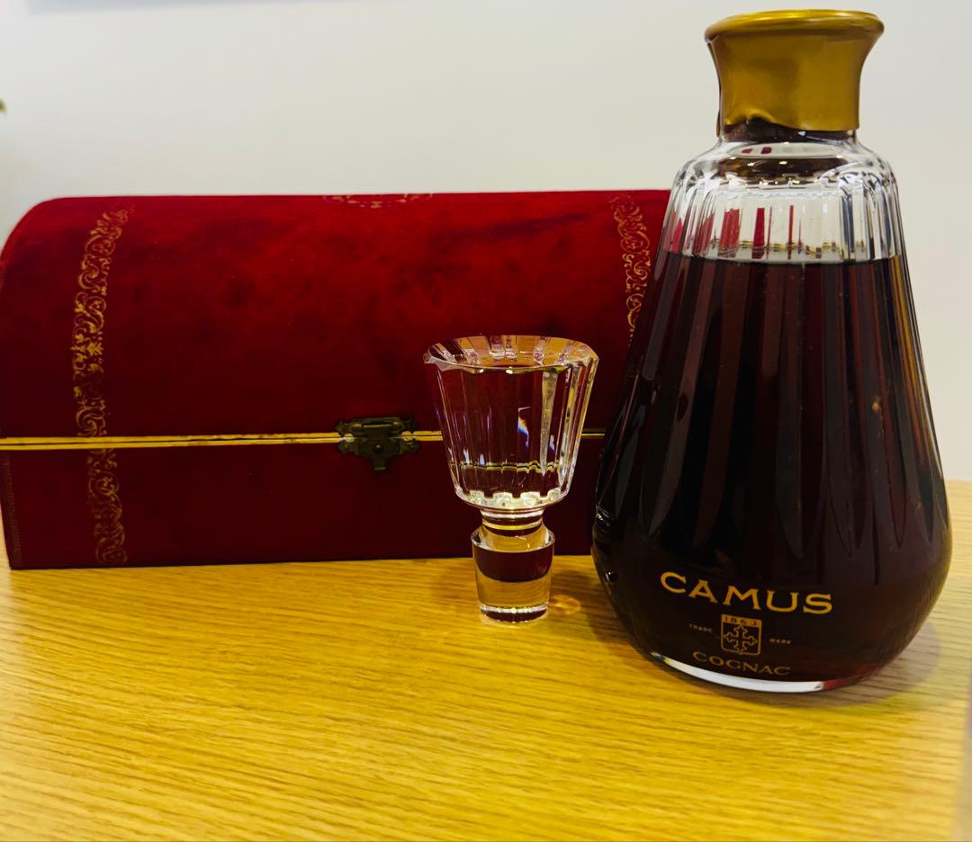 カミュ CAMUS カラフェ バカラ 700ml コニャック 古酒　化粧箱付