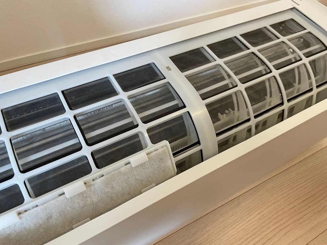 Panasonic Eolia ホワイトエアコン 本体