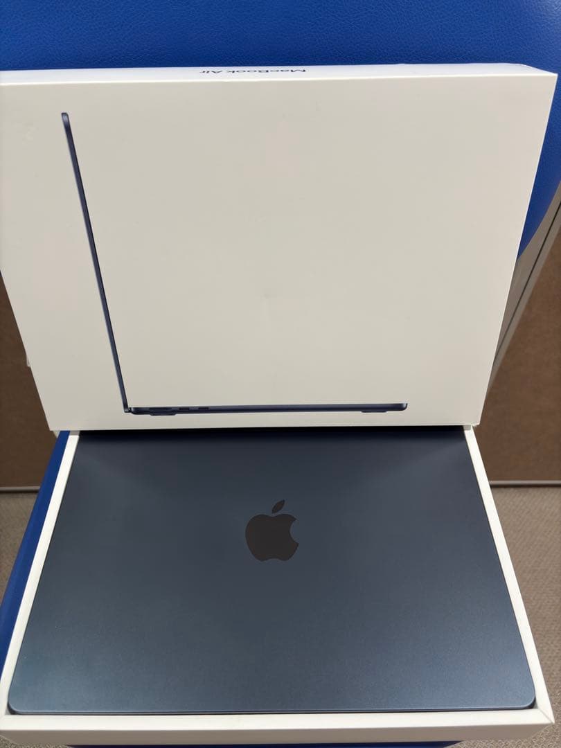 MacBook本体 MacBook Air 512GB 8GB