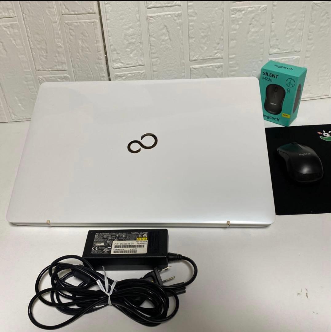 Windows11 オフィス付き　Core i7 SSD メモリ8GB 富士通