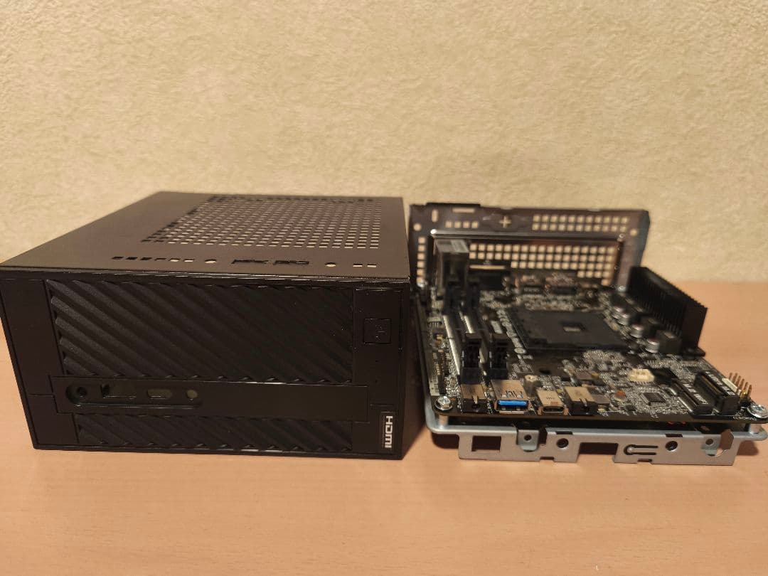 ベアボーン・キット deskmini A300