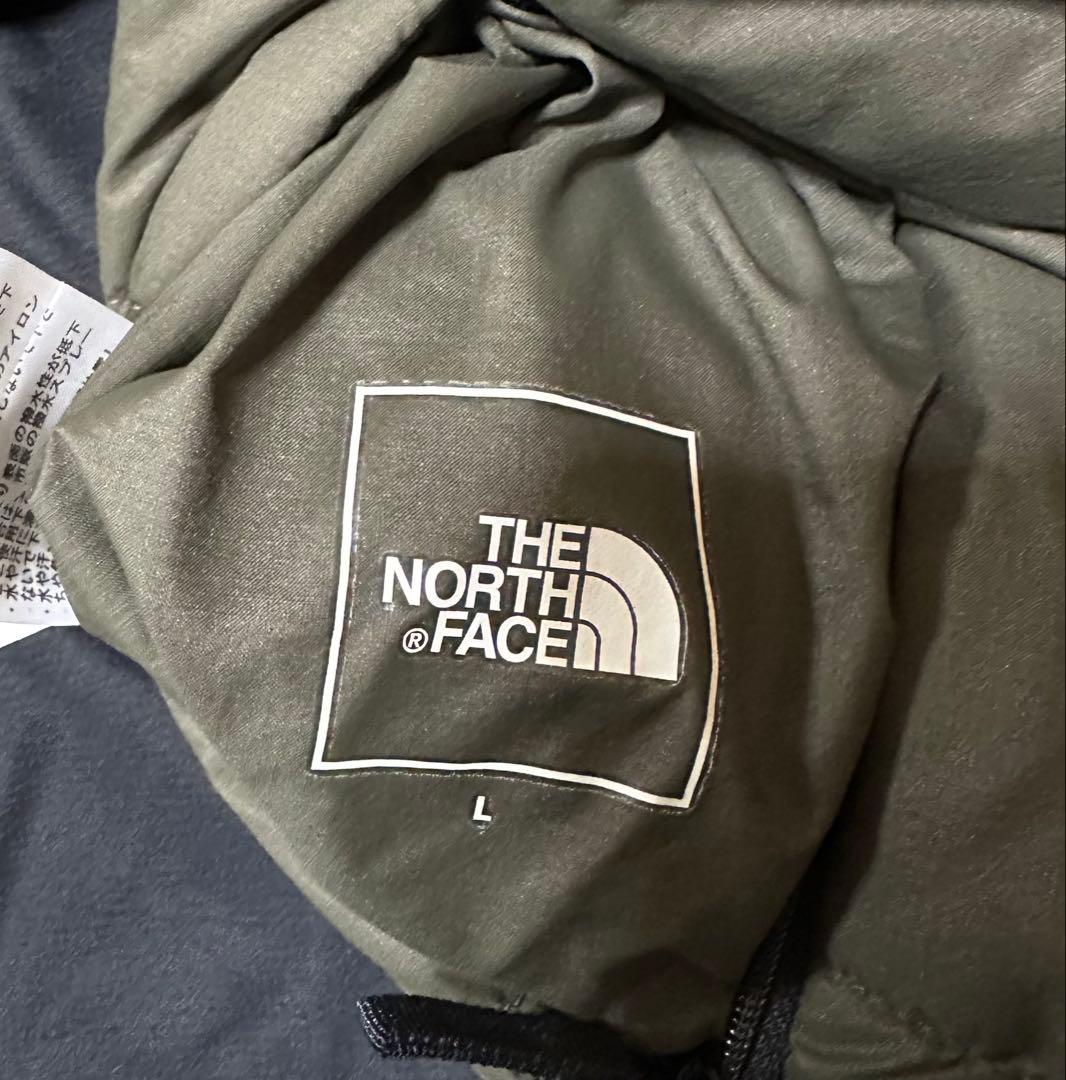 The North Face バルトロ風カラー　リバーシブルダウン カーキ×黒