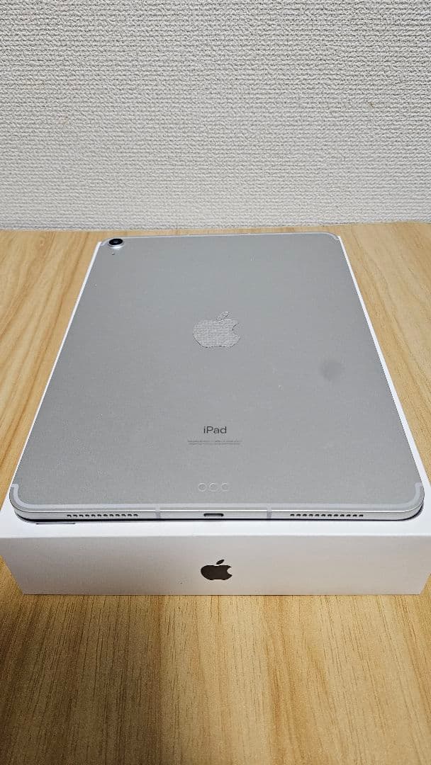 【即日発送】ipad Air 4(第４世代) 保護フィルムとケース付き　64GB