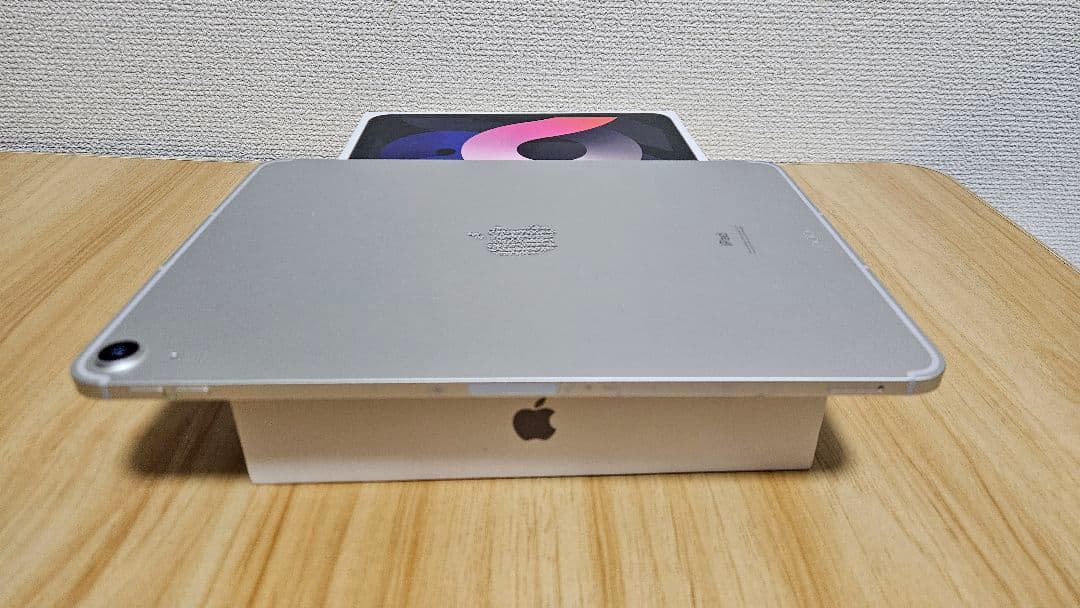 【即日発送】ipad Air 4(第４世代) 保護フィルムとケース付き　64GB
