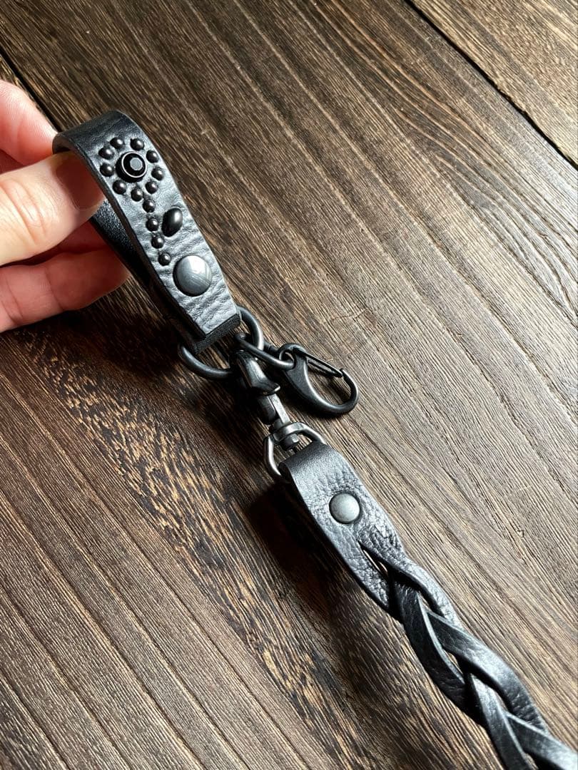 編み込みレザーウォレットコード　TYPEB シボ　黒染　HTC CALEE