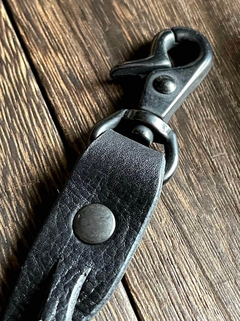 編み込みレザーウォレットコード　TYPEB シボ　黒染　HTC CALEE