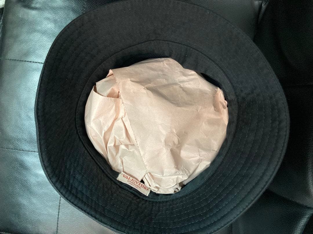 ヴァレンティノ・ガラヴァーニ　ロゴ　バケットハット 黒