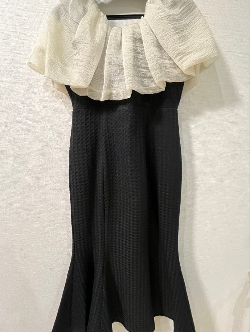 LEJA 2WAYオフショルダーパフスリーブバリエマーメイドワンピース