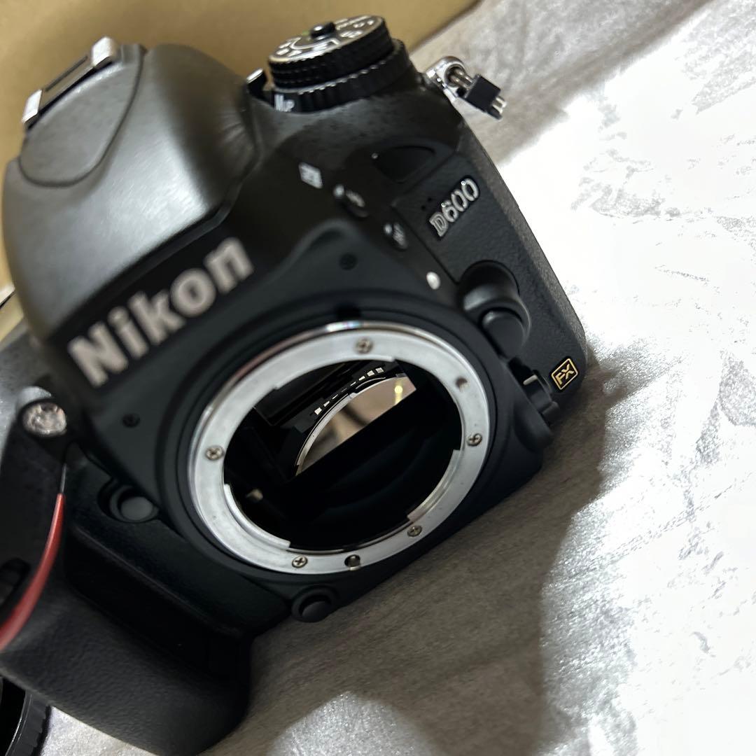 Nikon デジタル一眼レフカメラ D600 ボディー