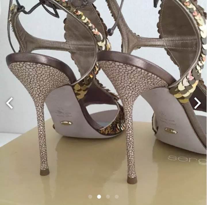 セルジオロッシ 極細ヒール サンダル ゴールド