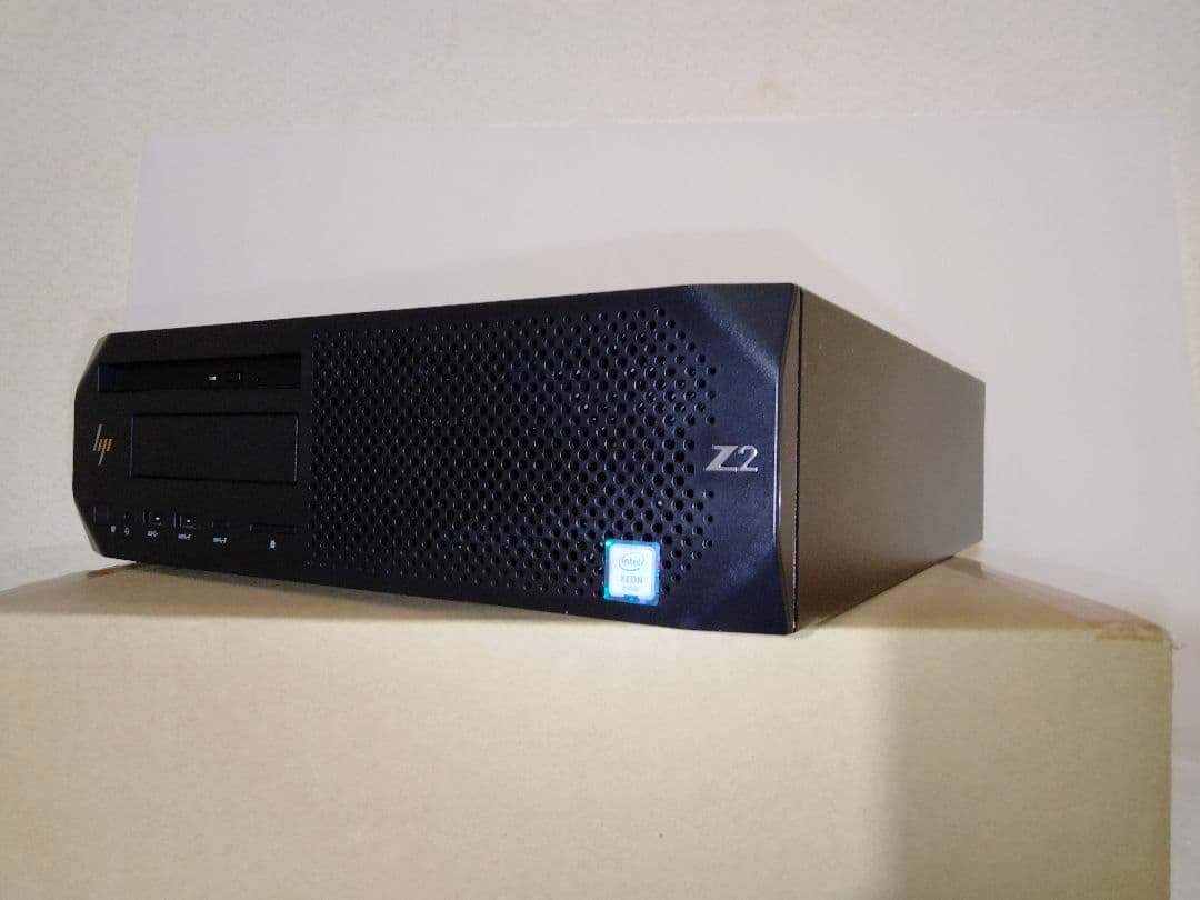 高性能XeonE-2174G搭載Windows11 hp Z2 SFF G4