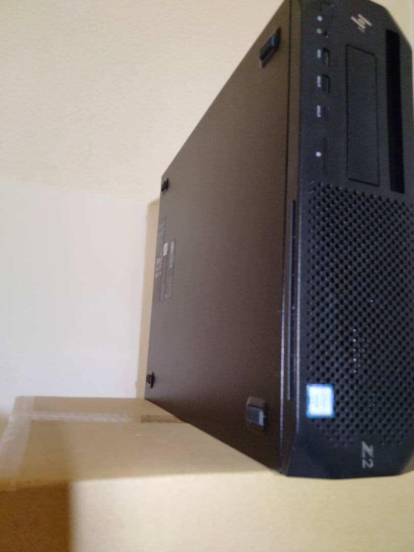 高性能XeonE-2174G搭載Windows11 hp Z2 SFF G4