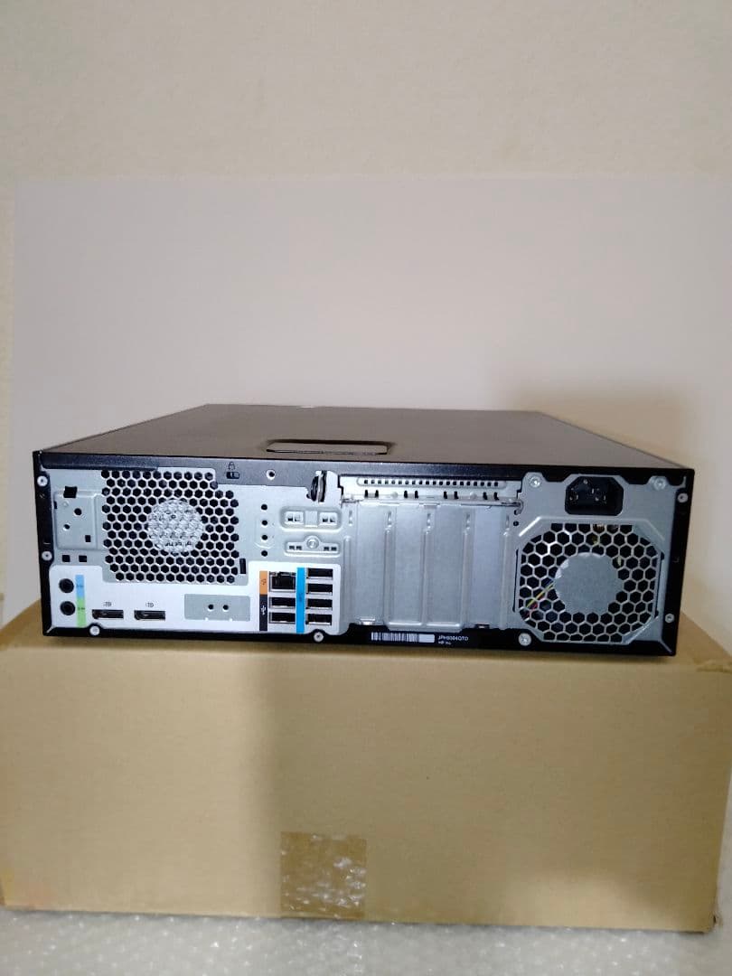 高性能XeonE-2174G搭載Windows11 hp Z2 SFF G4