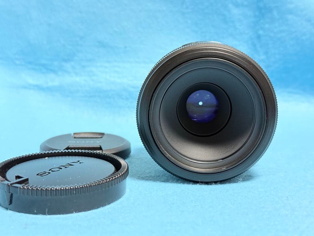 マウントアダプターLA-EA5 とSONY Aマウントレンズ2種