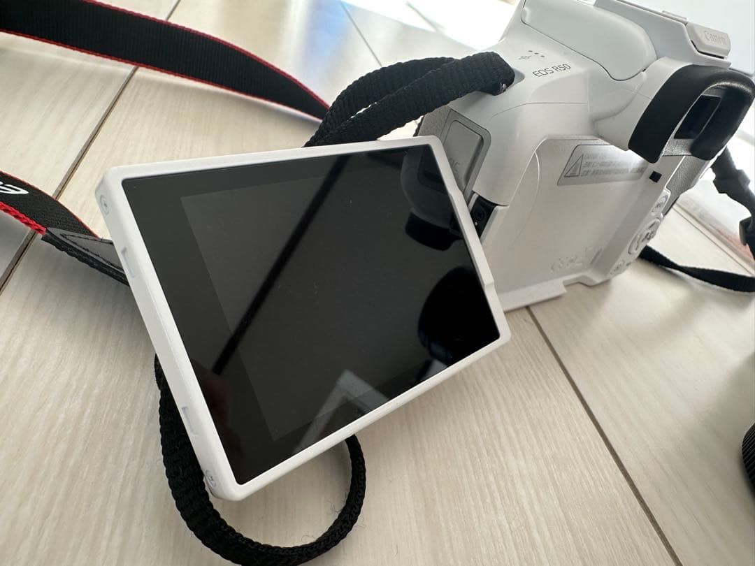 Canon EOS R50 ミラーレス一眼　ダブルズームキット