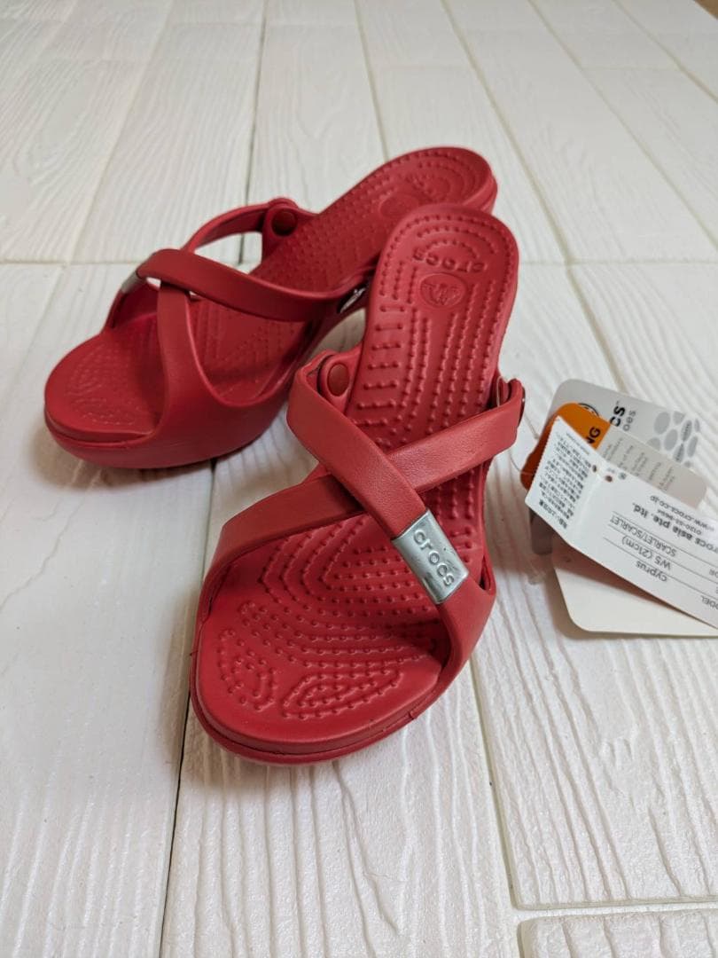 未使用 [クロックス] crocs サイプラスサンダル　ヒールサンダル 廃盤品
