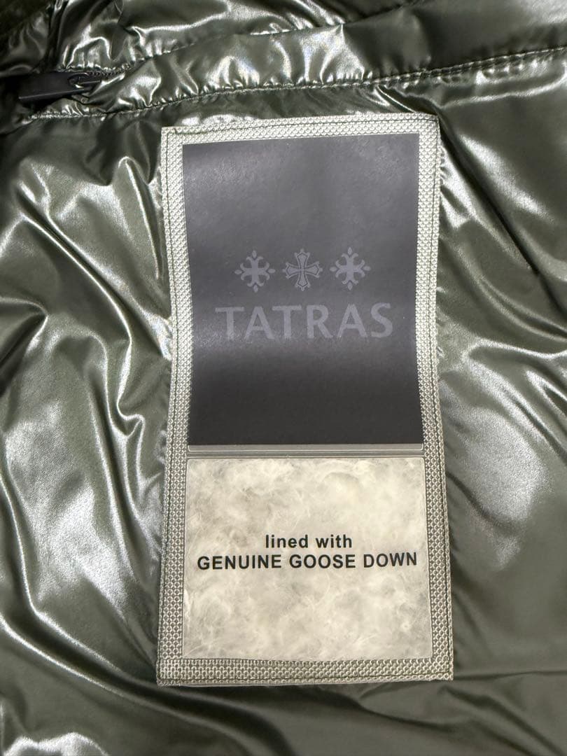 未使用品級 タトラス TATRAS ダウンベストUZUGENN ウズゲン L